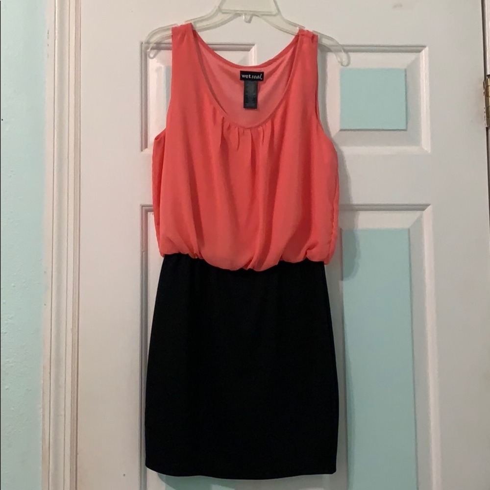 Women’s dress